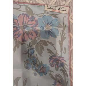 Richard Allan Pure Silk Scarf – Made in England – Floral Print – 30x30
